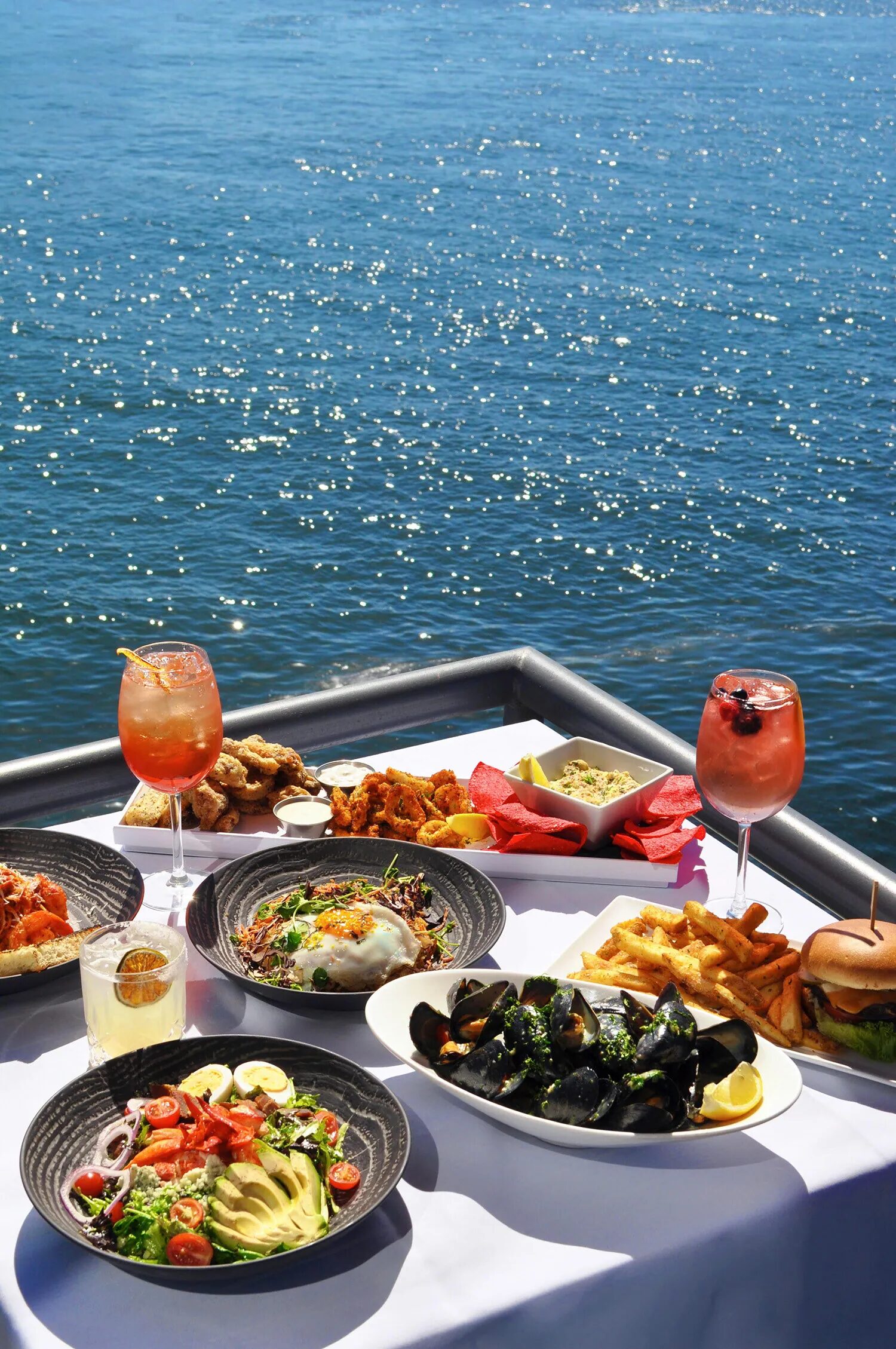 Pier 7 Restaurant + Bar