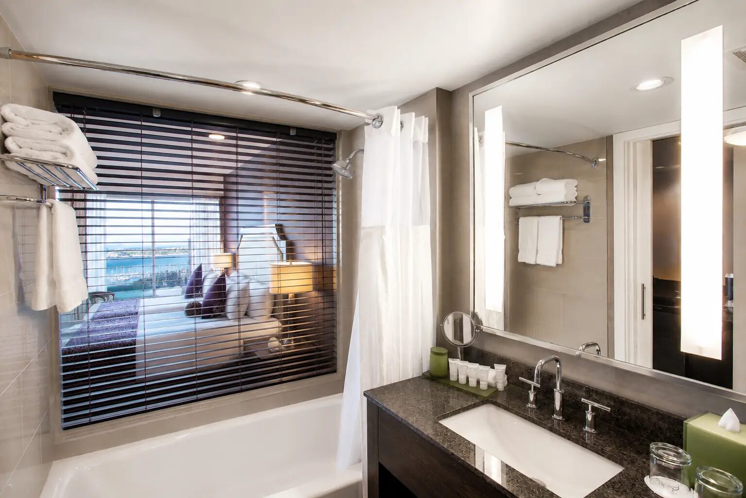 Ensuite bathroom in a Standard Mountainside room with a soaker tub