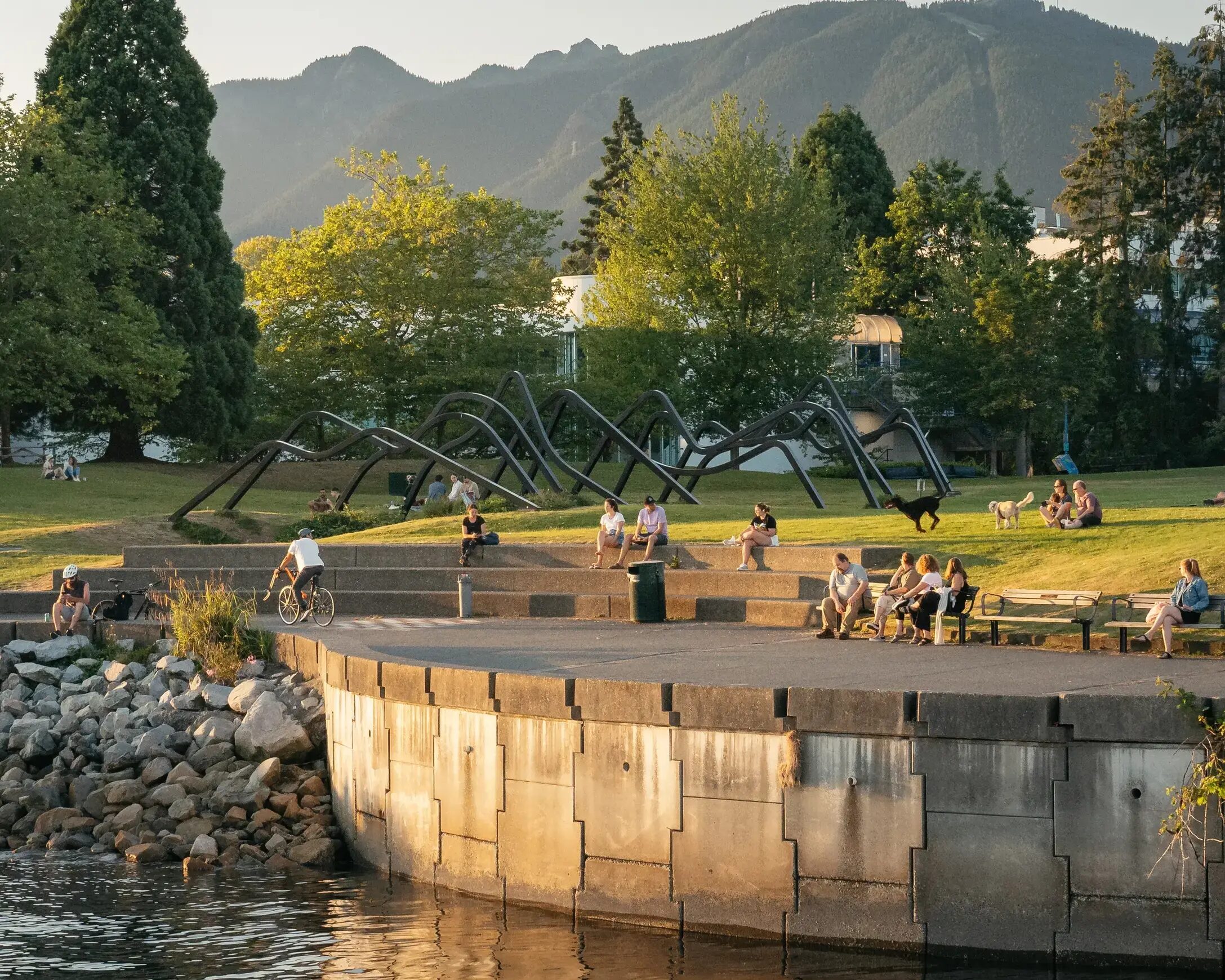 Waterfront Bike Rentals near Pinnacle Hotel at the Pier in North Vancouver